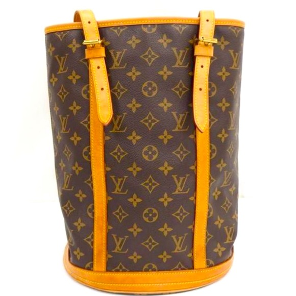 $1300 Value CUSTOMER APPRECIATION HOLIDAY GIVEAWAY: LV Bag to @saraaras1! - Picture 2 of 16